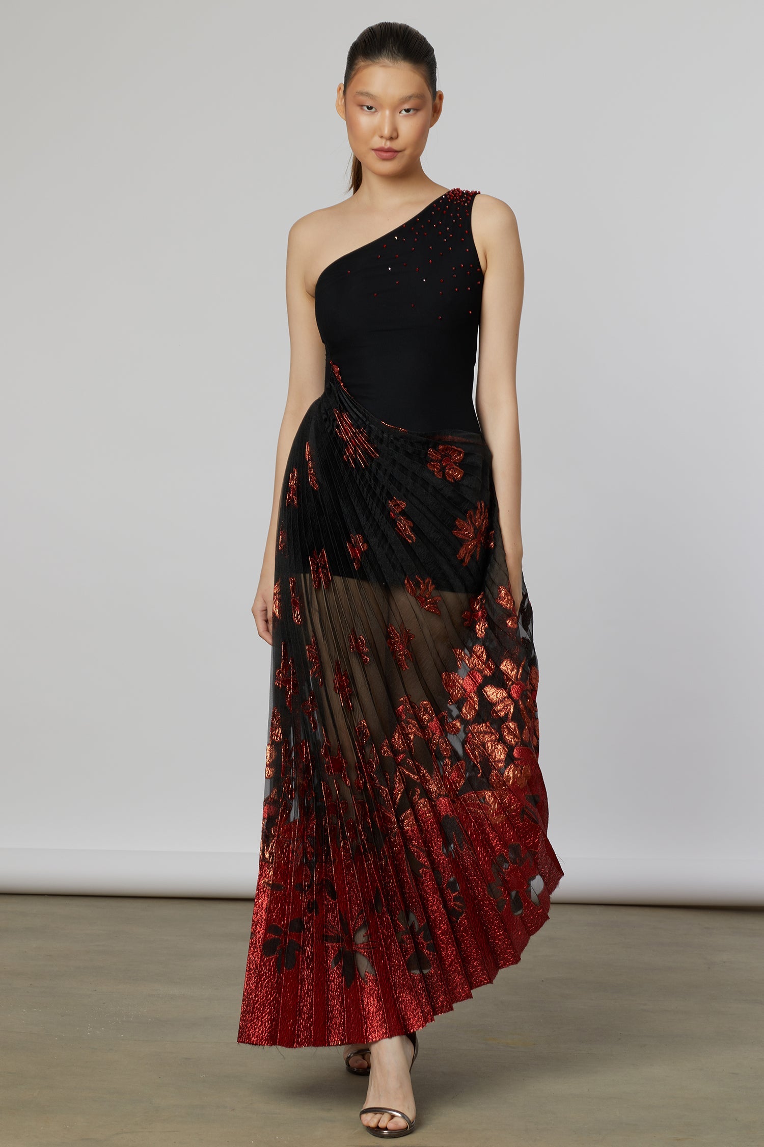 Amelia (Black & Red)